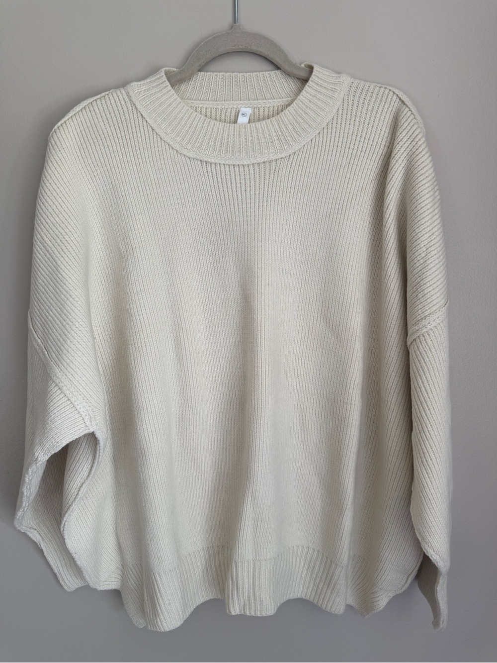NWOT Amazon Women's Cream Ribbed Crewneck Sweater, size M/L